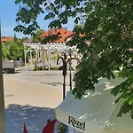 Lägenhet Zdrojowa - Z Widokiem Na Deptak