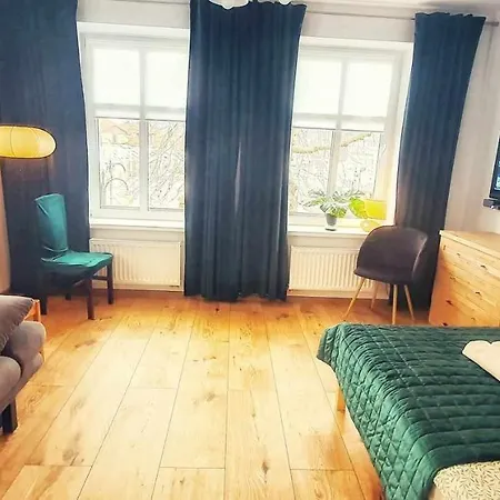 Zdrojowa - Z Widokiem Na Deptak