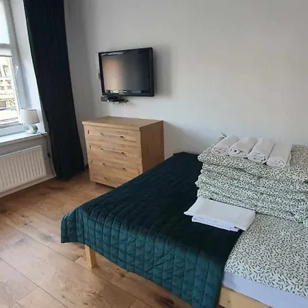 Zdrojowa - Z Widokiem Na Deptak *