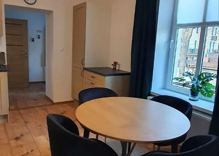 Zdrojowa - Z Widokiem Na Deptak