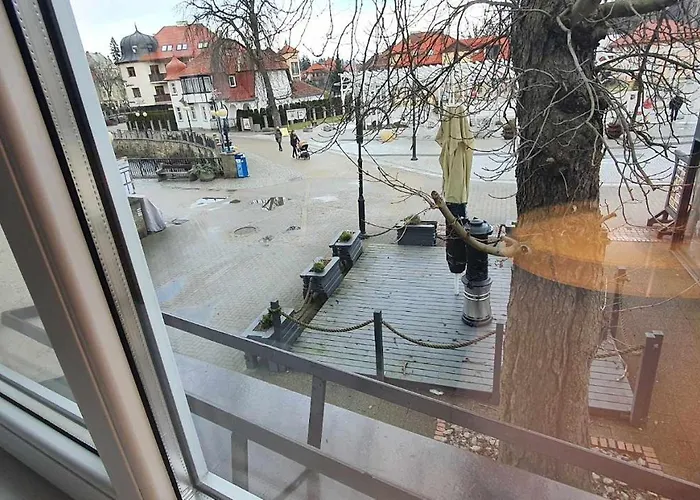 Zdrojowa - Z Widokiem Na Deptak Apartment Polanica-Zdroj