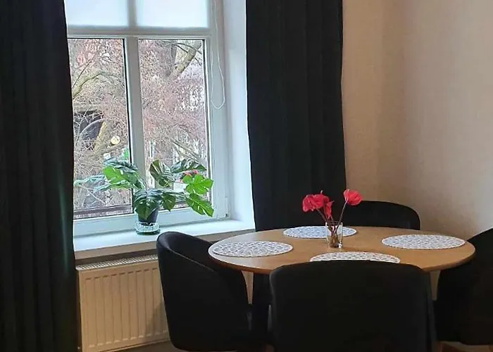 Zdrojowa - Z Widokiem Na Deptak Apartment Polanica-Zdroj